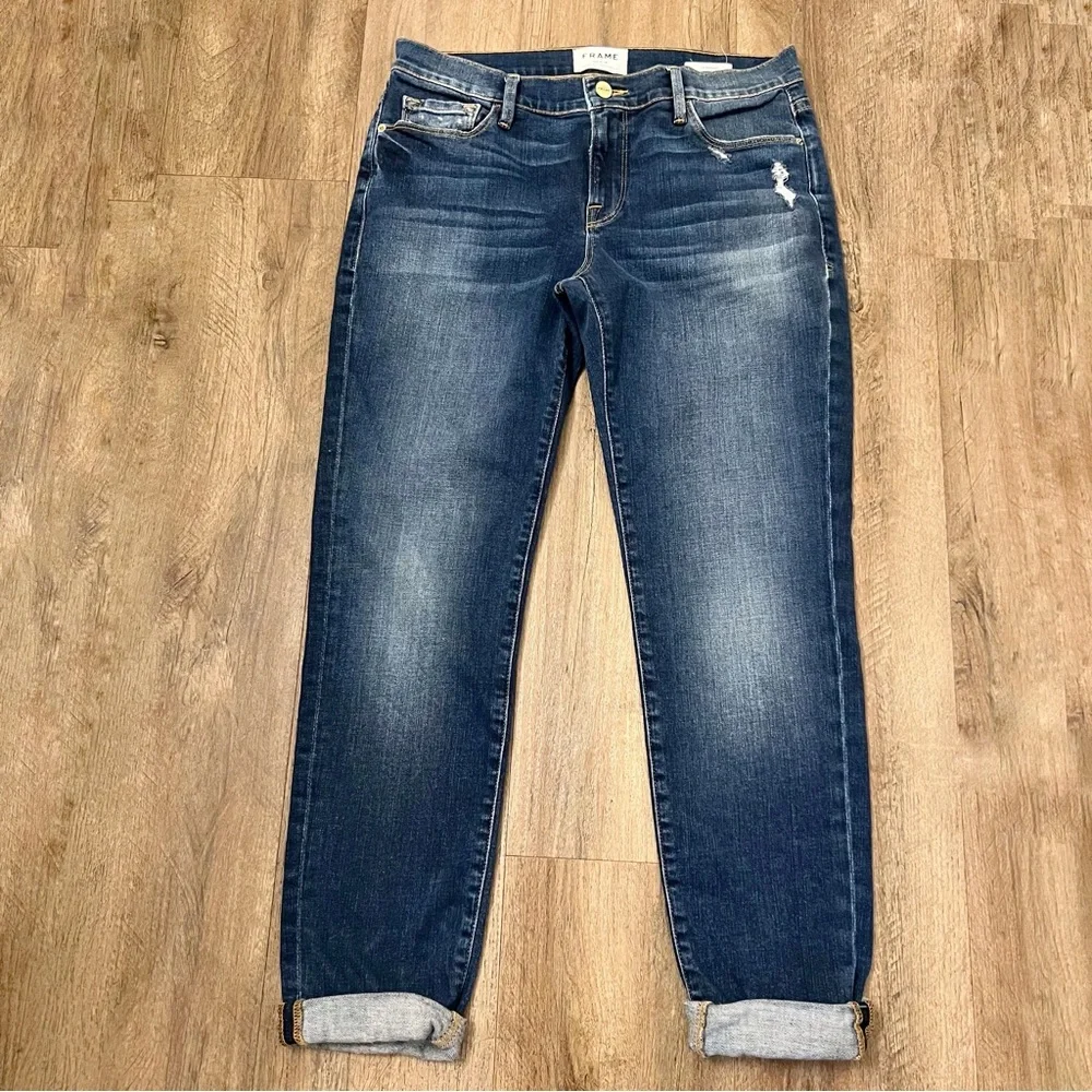 FRAME Le Garcon Mid Rise Distressed Slim Boyfriend Jeans in Azure‎ Size 27